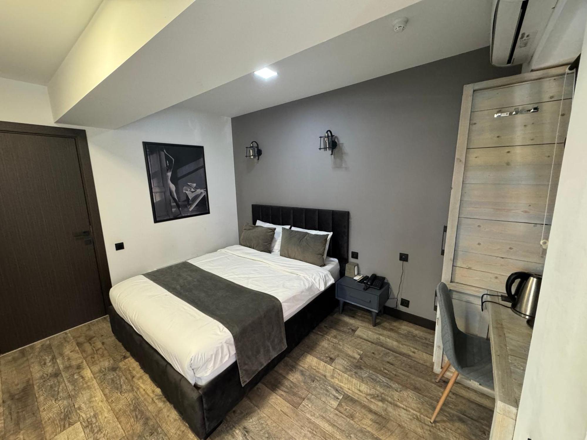 The Phoenix Boutique Hotel Yerevan Luaran gambar